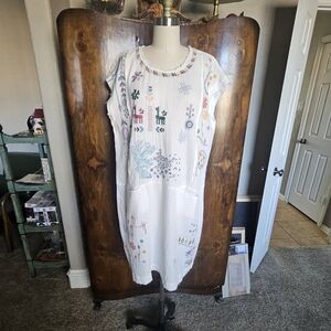 Johnny Was White Dress with Multicolor Embroidery No Slip
